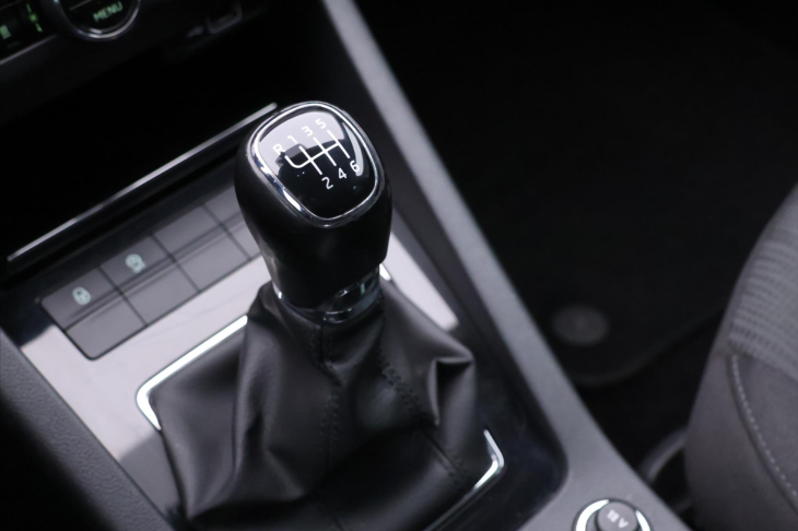 Škoda Octavia 2,0 TDI 110kW Style Webasto CZ