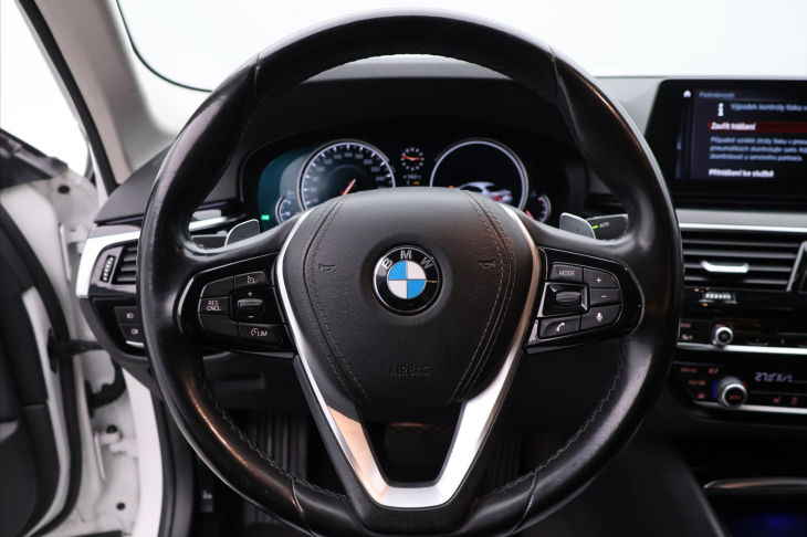 BMW Řada 5 2.0 520d 140KW xD Sport Line