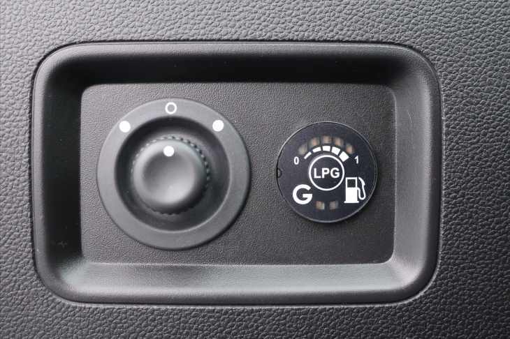 Dacia Duster 1,0 TCe 74kW LPG Klima CZ 1.Maj.