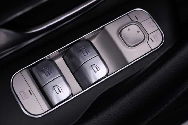 Mercedes-Benz GLE 2,0 300d 4MATIC 180kW CZ DPH