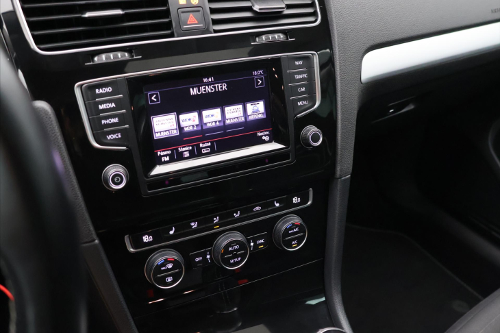 Volkswagen Golf 1,4 TSI 90kW Cup 1.Majitel