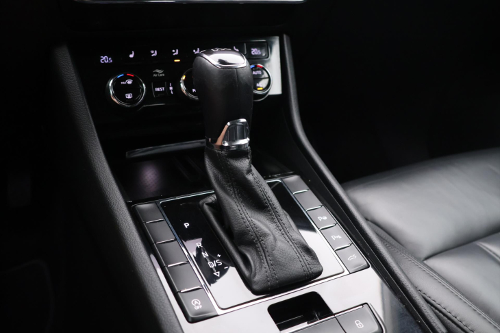 Škoda Superb 2,0 TDI DSG Style+  Navi ACC