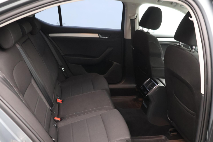 Škoda Superb 2,0 TDI 110 kW 4x4 Ambition