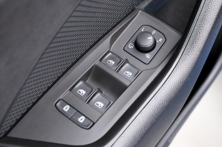 Škoda Octavia 2,0 TDI 147kW DSG CZ DPH RS