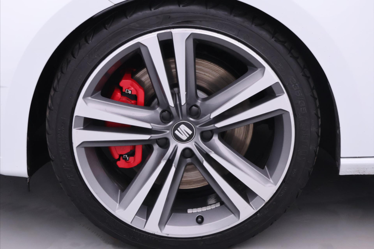 Seat Leon 2,0 TSI DSG Cupra 206kW LED CZ