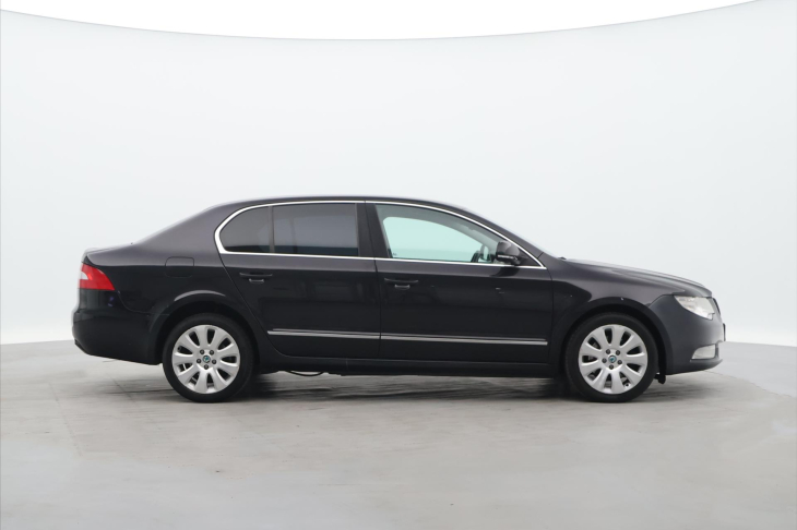 Škoda Superb 2.0 TDI 103kW CZ Xenon Tažné