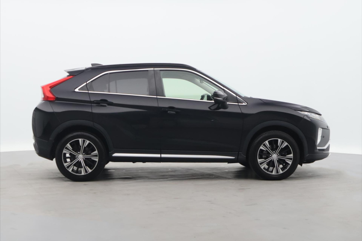 Mitsubishi Eclipse Cross 1,5 T-Mivec 120kW LED Kůže