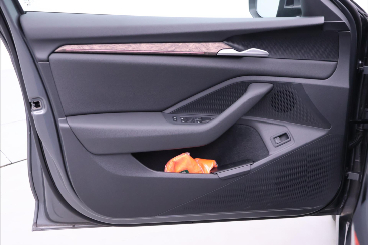 Škoda Superb 2,0 TDI DSG Laurin&Klement DPH