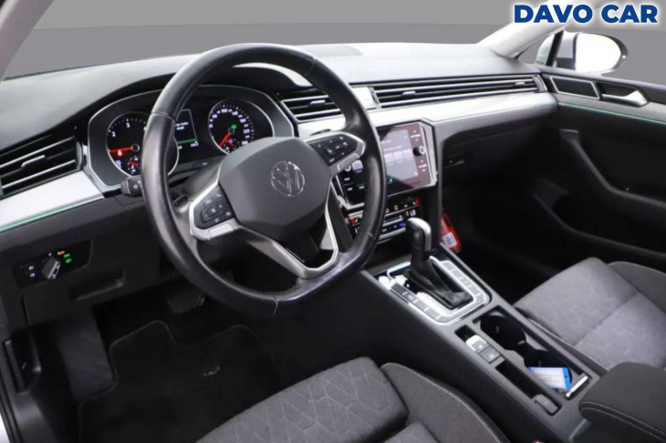 Volkswagen Passat 2,0 TDI 110kW DSG ACC matrix