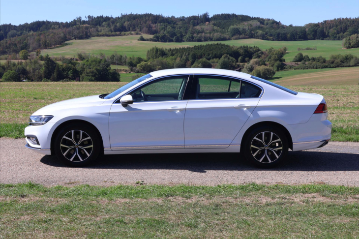 Volkswagen Passat 2.0 TDI 147kW DSG CZ Elegance