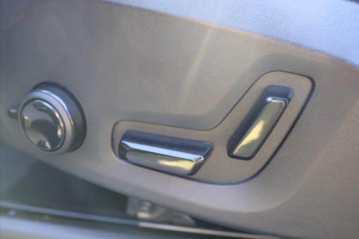 Volvo XC90 2,0 B5 AWD Ultimate Dark 7-Míst