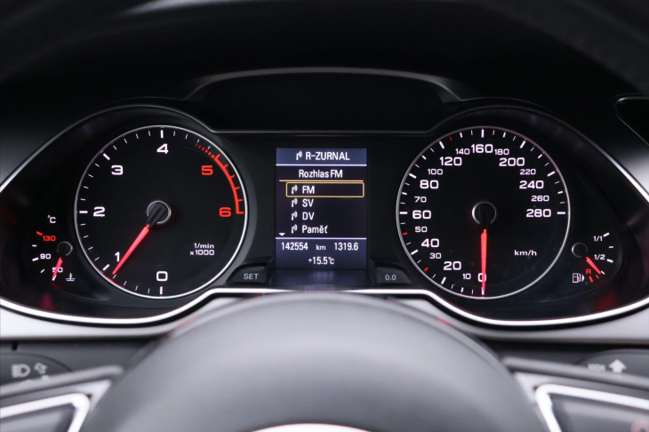 Audi A4 2,0 TDI 110kW quattro Xenon