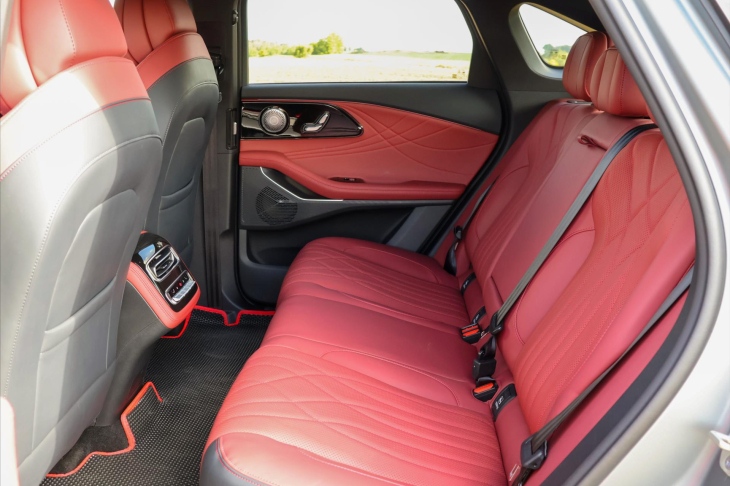 Omoda 9 1.5 Hybrid 395KW CZ 7 let záruka