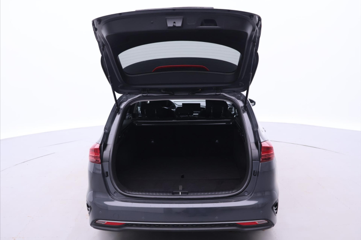 Kia Ceed 1,5 T-GDI 118kW Top Navi DPH