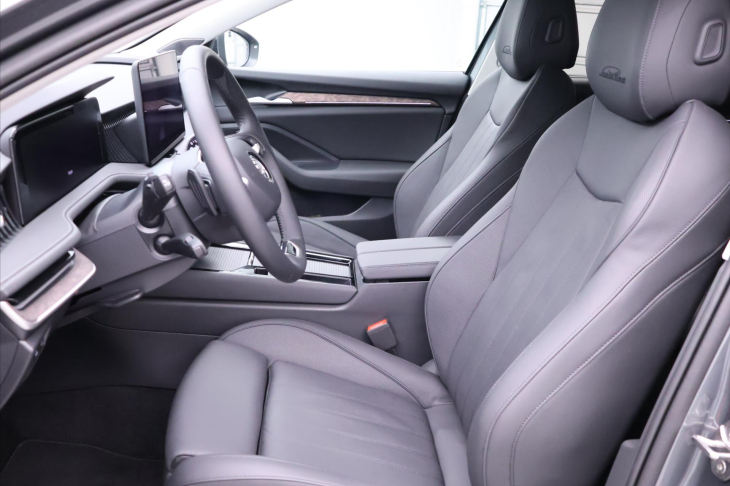 Škoda Superb 2,0 TDI DSG Laurin&Klement DPH