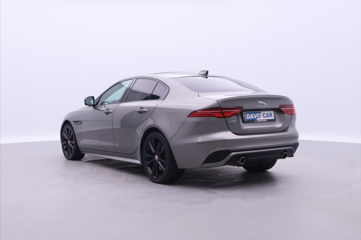 Jaguar XE 2,0 P300 221kW R-Dynamic DPH