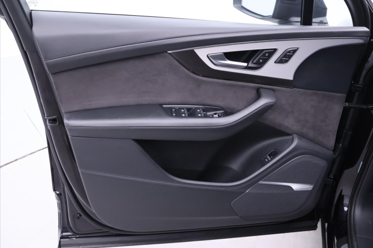 Audi SQ7 4,0 TDI Quattro 320kW CZ DPH