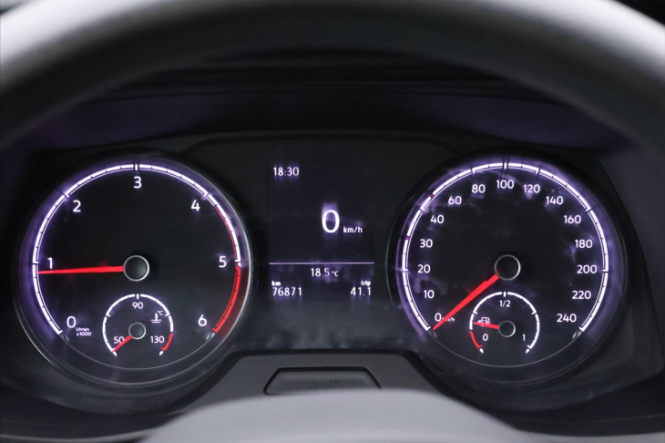 Volkswagen Transporter 2,0 TDI 110kW 6-Míst Long DPH