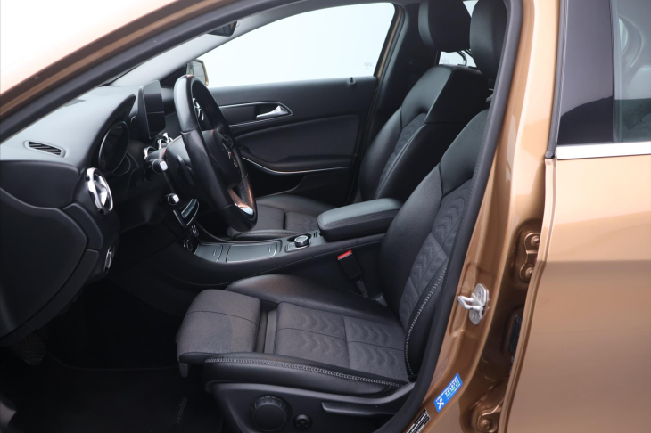Mercedes-Benz GLA 2,1 200d 100kW 4Matic CZ DPH