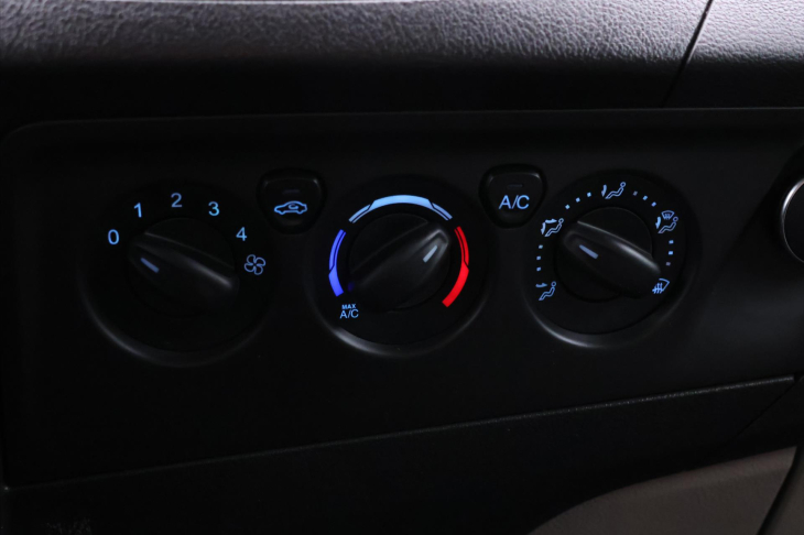 Ford Tourneo Custom 2,2 TDCI 114kW Titanium 8-Míst