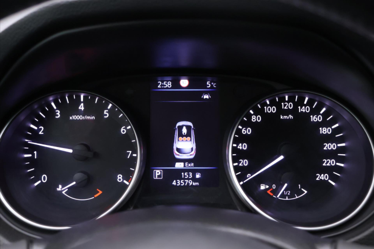 Nissan Qashqai 1,3 DIG-T 117kW CZ Acenta