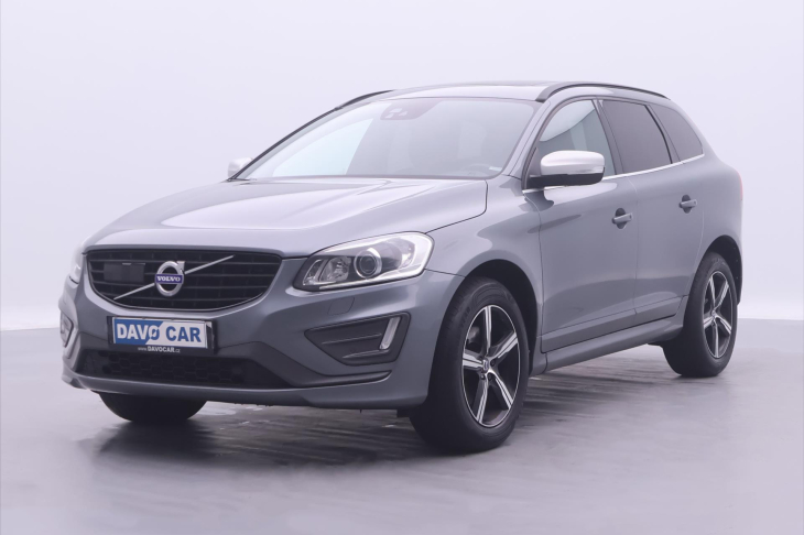 Volvo XC60 2,4 D5 AWD R-Design Serv.Kniha