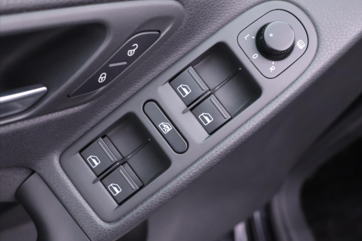 Volkswagen Golf 2,0 TDI 81kW Serv.Kniha