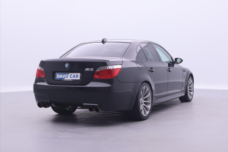 BMW M5 5,0 373kW Kůže Klima. Navigace