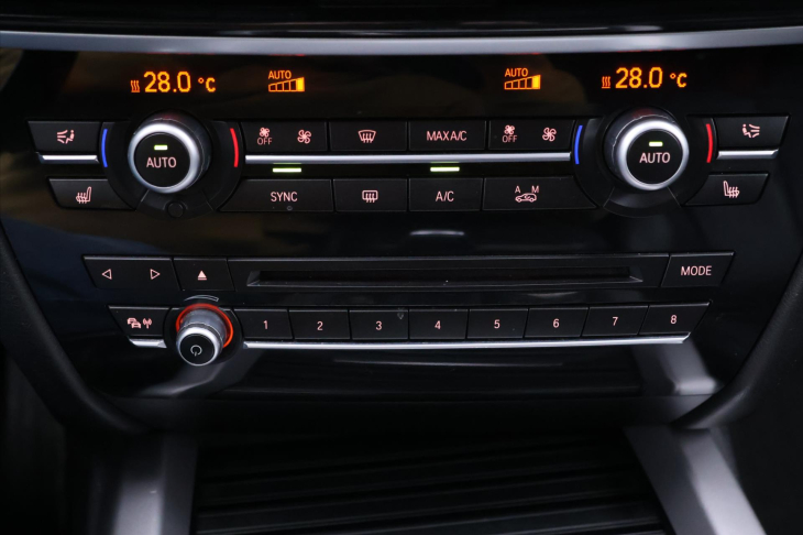 BMW X5 2,0 25d Xdrive 160kW CZ DPH