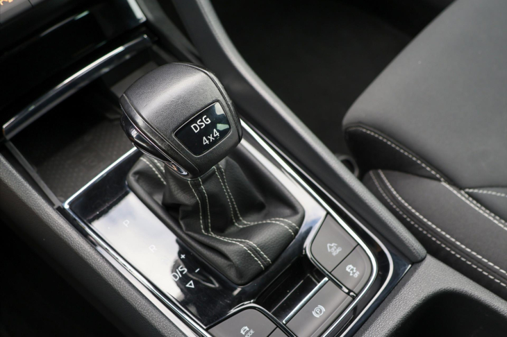 Škoda Karoq 2,0 TDI DSG 4x4 Sportline LED