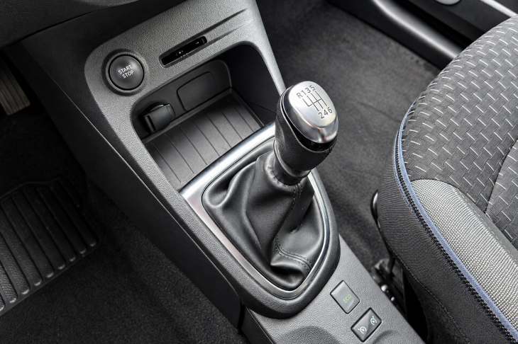 Renault Captur 1,3 TCe 96kW Intens LED Navi