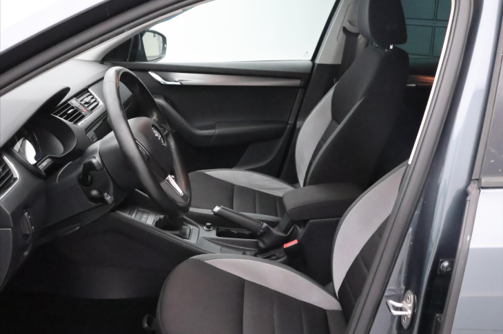Škoda Octavia 1,6 TDI 81 kW JOY Aut.klima