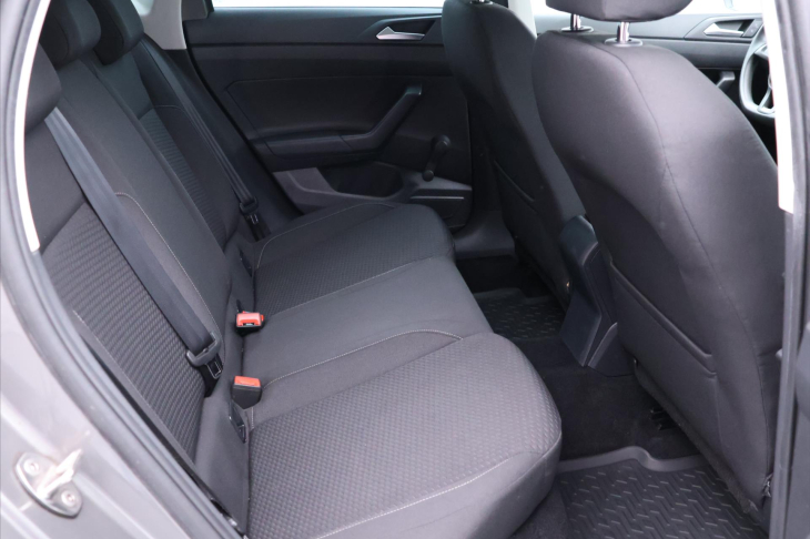 Volkswagen Polo 1,0 MPi 48kW Klima 1.Maj