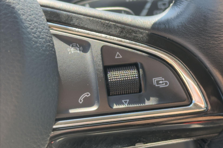 Škoda Octavia 1,6 TDI DSG CZ Style LED DPH