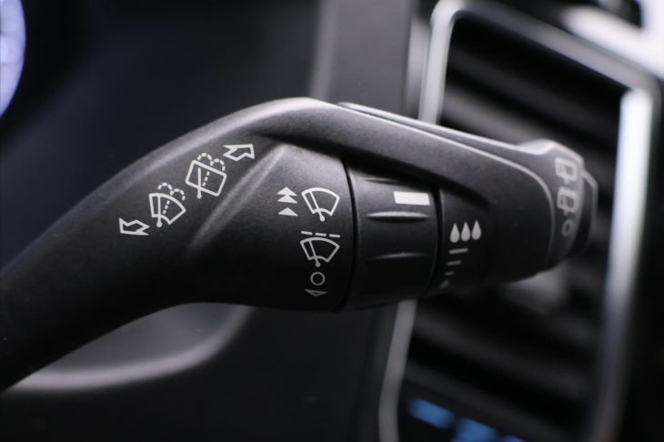 Ford Tourneo Custom 2,0 mHEV Titanium 8-Míst CZ