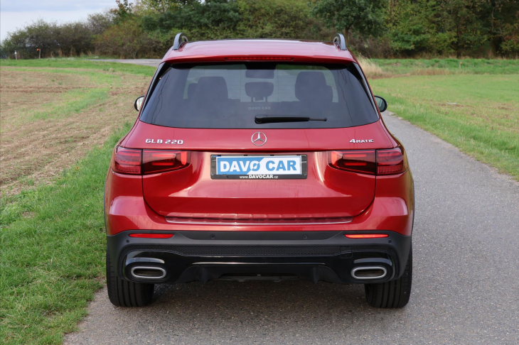 Mercedes-Benz GLB 2,0 220 4Matic AMG Premium