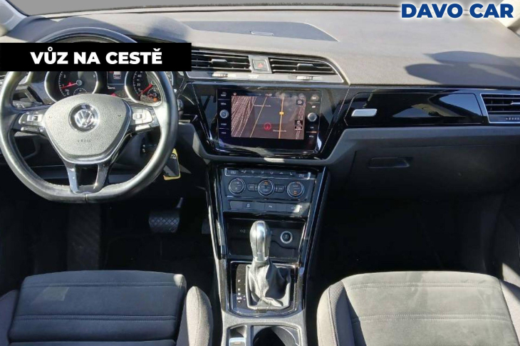Volkswagen Touran 1,8 TSI DSG R-line Navi Pano