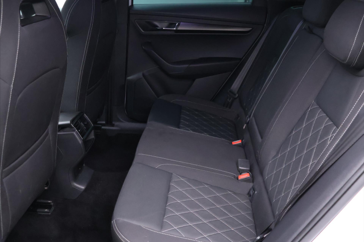 Škoda Karoq 1,5 TSI DSG Sportline Virtual