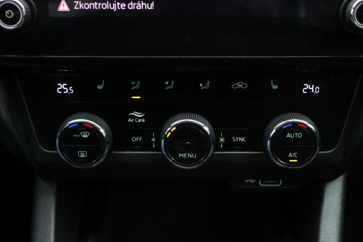 Škoda Octavia 1,6 TDI 85kW Style Tempomat