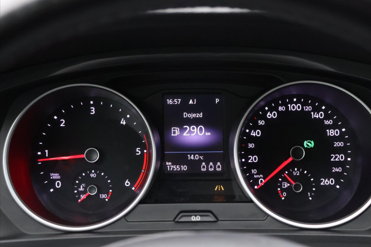 Volkswagen Tiguan 2,0 TDI 110kW DSG R-line DPH
