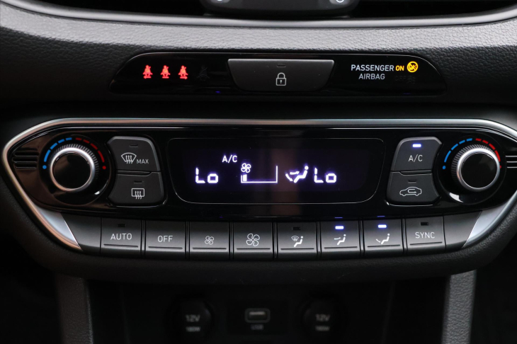 Hyundai i30 1,0 T-GDI 88kW Style DCT CZ DPH