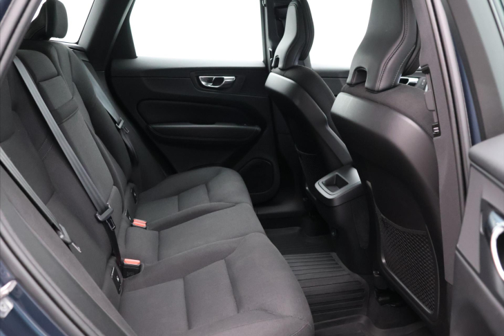 Volvo XC60 2,0 B4 145KW AWD MOMENTUM