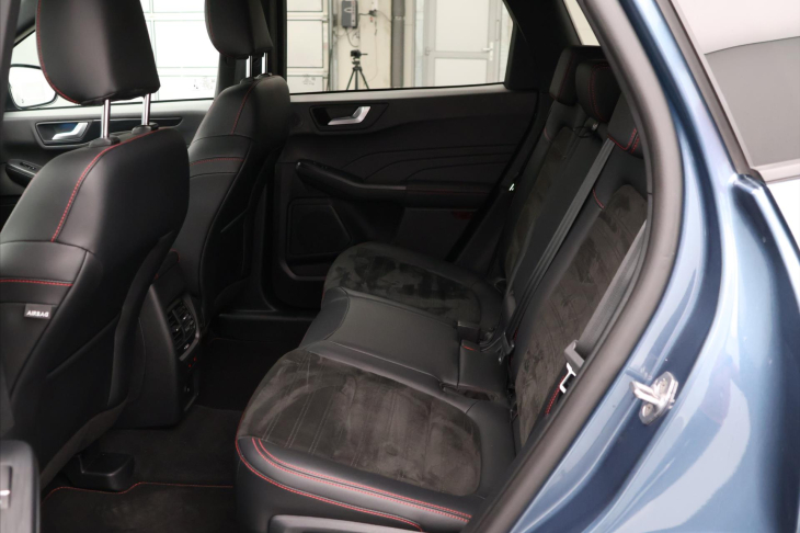 Ford Kuga 2,5 DT HEV ST-LineX AWD AT