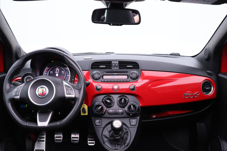 Abarth 500 1,4 Turbo 99kW Cabrio Akrapovič