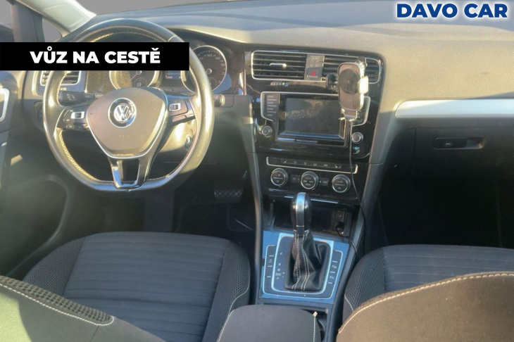 Volkswagen Golf 1,4 TSI 92kW DSG R-Line 1.Maj.