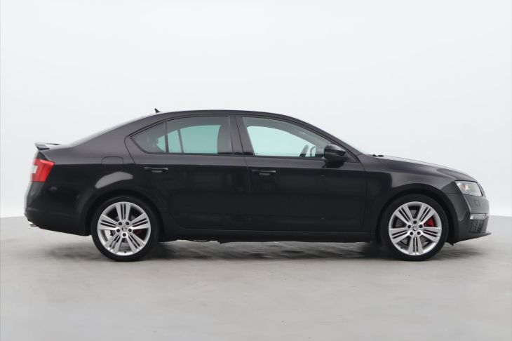 Škoda Octavia 2,0 TDI 135kW RS Xenon Navi