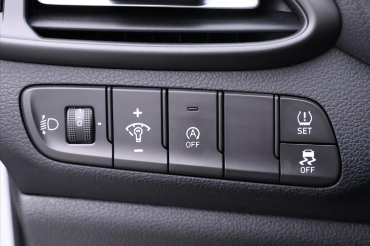 Hyundai i30 1,6 CRDi 85kW Aut. CZ 1Maj DPH