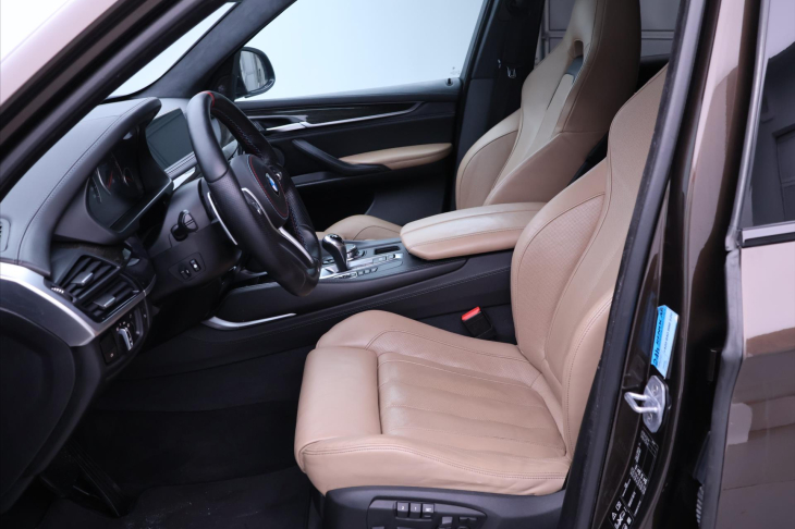 BMW X5 4,4 M40i 423kW xDrive Aut. CZ