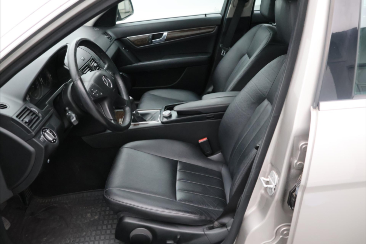 Mercedes-Benz Třídy C 2,2 220CDI 125kW  Elegance
