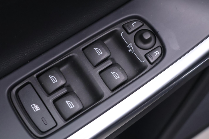 Volvo XC60 2,4 D5 162kW Aut. AWD Momentum